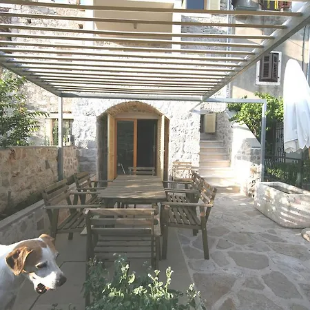 Stone House Nana Nyaraló Zlarin