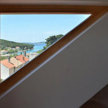 Stone House Nana * Zlarin