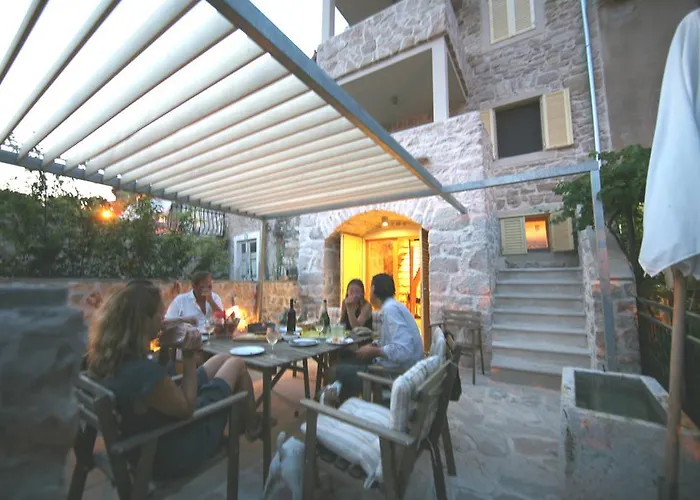 בית נופש Stone House Nana זלארין