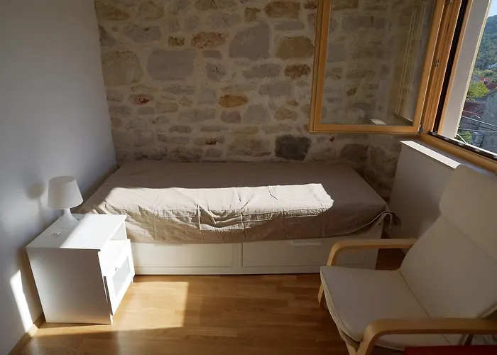 Stone House Nana בית נופש