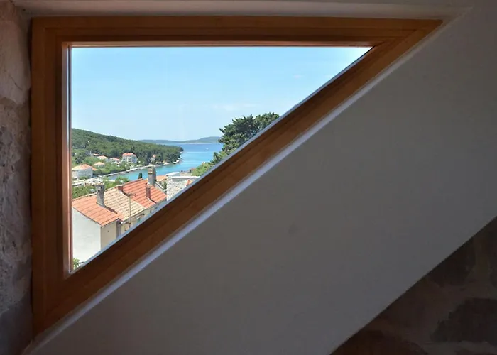 Stone House Nana * זלארין